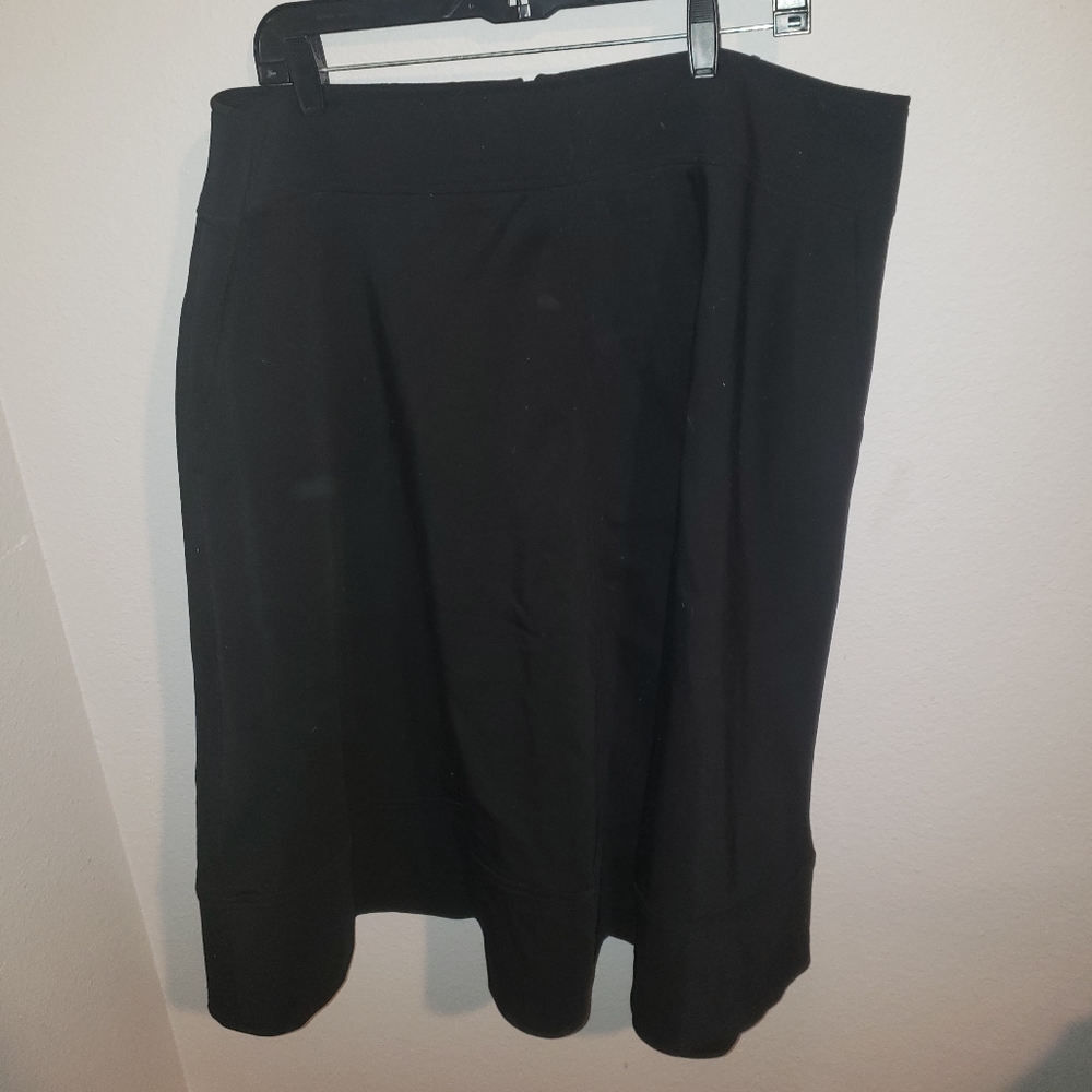 Lane Bryant modernist black skirt